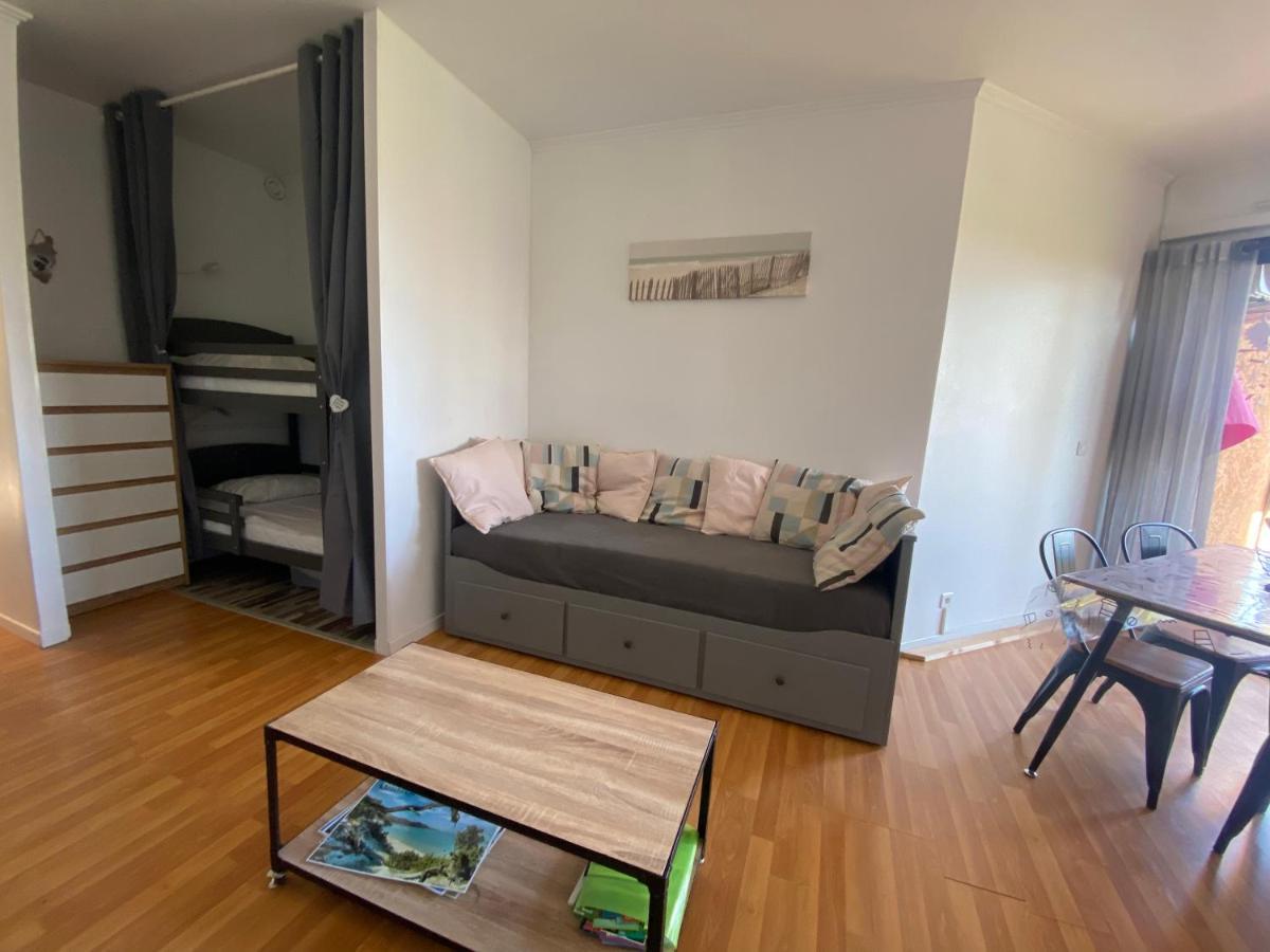 Residence Santa Lucia, Studio Avec Piscine , Vue Mer Et Pied Dans L'Eau , Moriani-Plage Luaran gambar